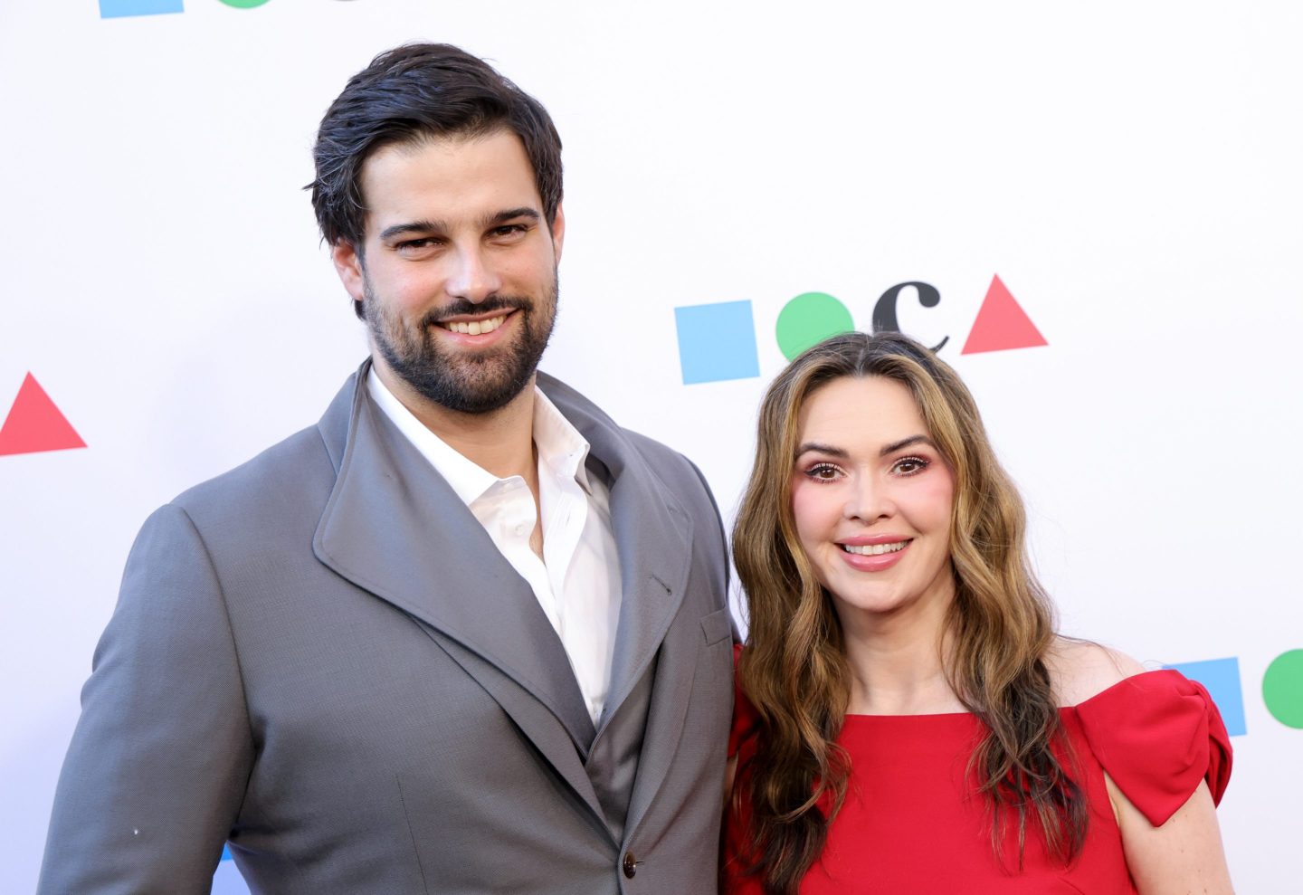 Jacob Andreou and spouse Carly Steel pose for a photo on the red carpet at the Los Angeles Museum of Contemporary Art (MOCA) Gala on May 30, 2026.
