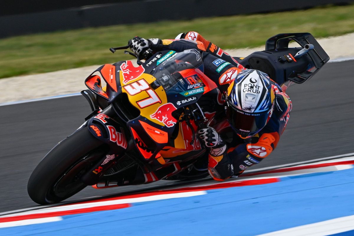Acosta dominates Hungary Friday but Bagnaia faces another Q1 battle