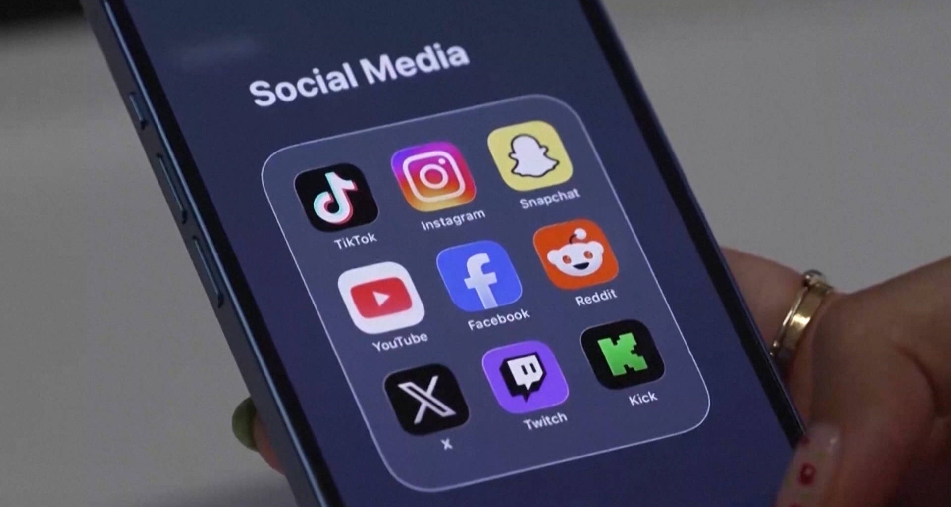 U.K. to Ban Children Under 16 from Accessing Social Media