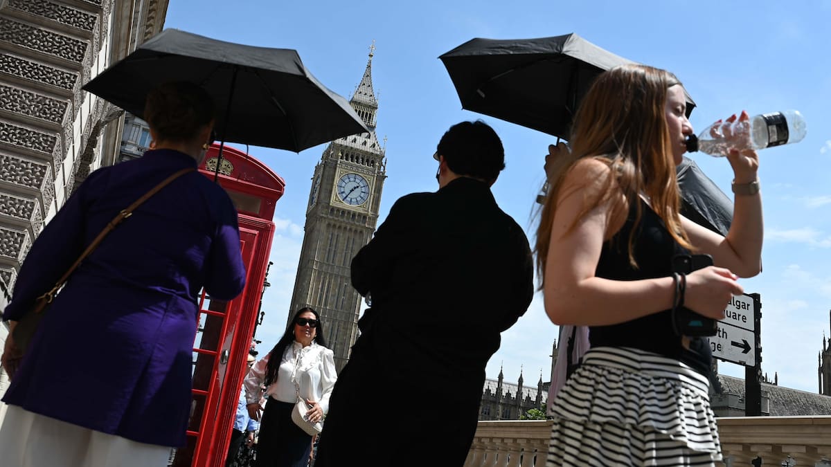 Heat wave: UK sets new June temperature record for third day in a row