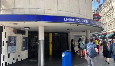 Tube and Elizabeth line chaos as signal failure and flood hits travel - LIVE - London Evening Standard