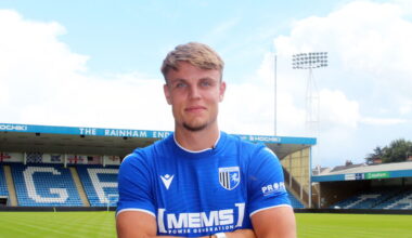 Gills clinch the signing of Will Goodwin