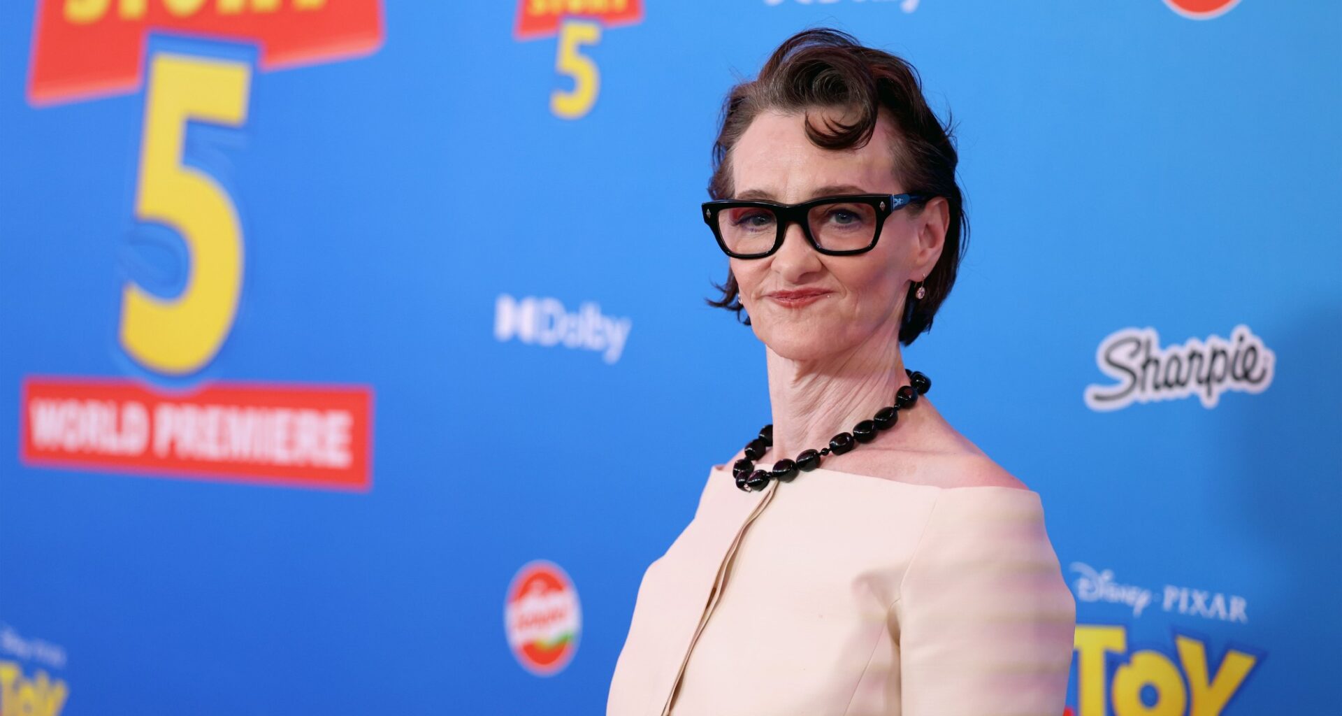 Joan Cusack walks first red carpet in 11 years, explains absence from promo circuit