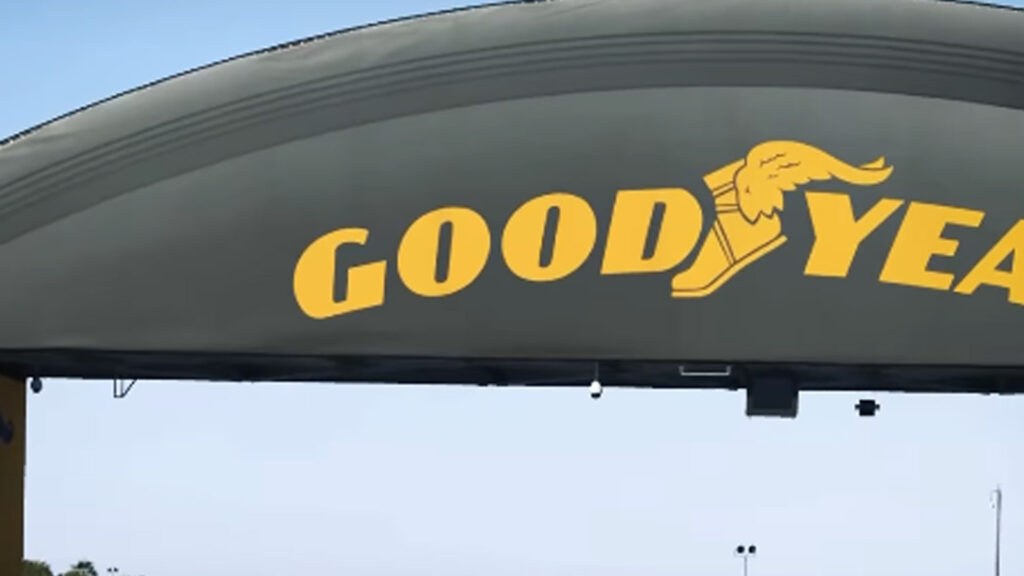 Le Mans Ultimate Goodyear Bridge