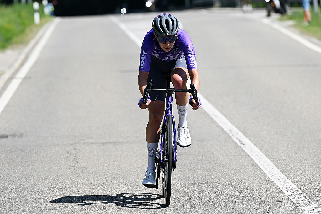 2026 Tour de Suisse stage 2: Josie Talbot on the counter-attack