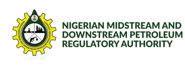 FG issues fresh petrol import permits