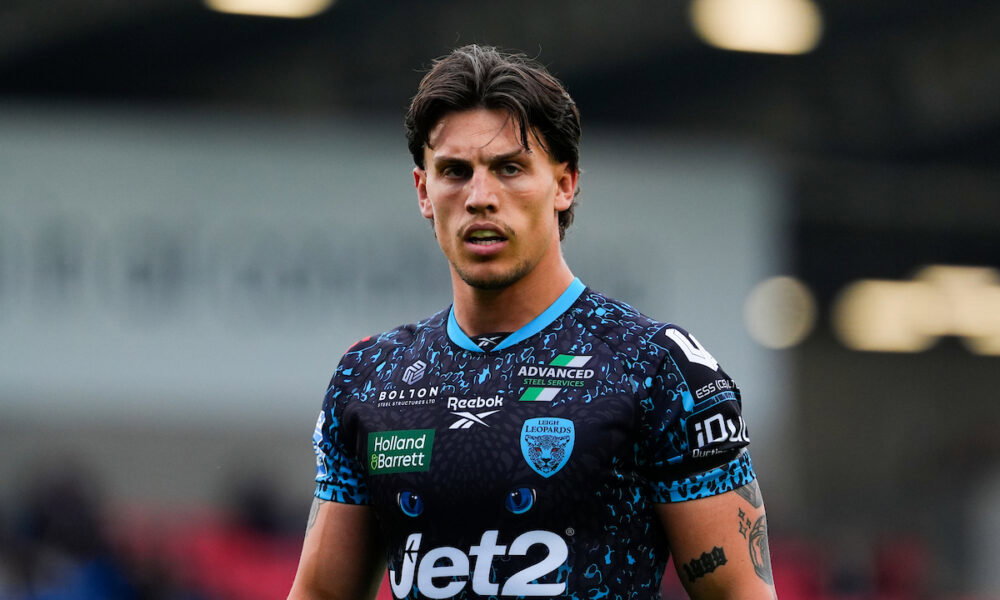 Leigh Leopards star returns to training as Adrian Lam issues fitness update