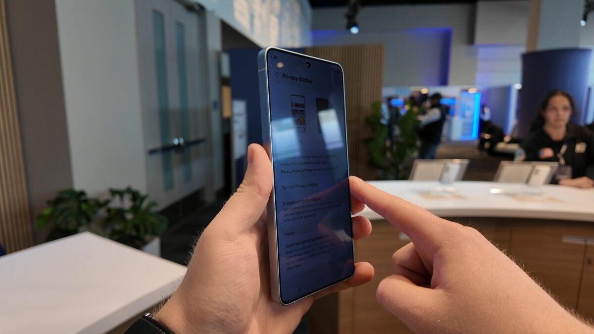 How to stop people seeing your PIN and password on the Galaxy S26 Ultra