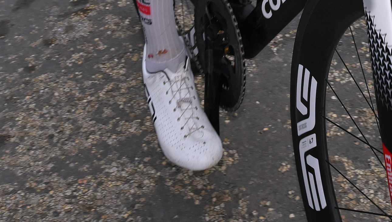 Isaac Del Toro's shoe from Tirreno-Adriatico Stage 7 2026