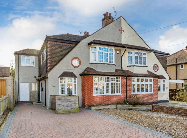 The house in Rosehill Gardens, Sutton
