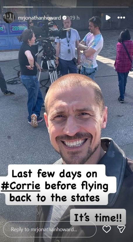 Actor Jonathan Howard smiling on the set of Coronation Street, with the caption 'Last few days on Corrie before flying back to the States. It’s time!!!'