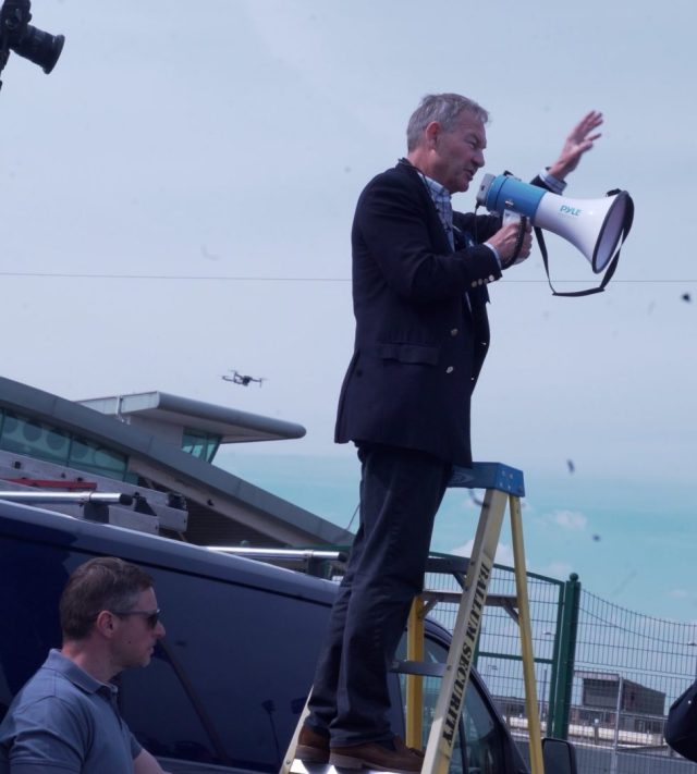 Great Yarmouth dispatch - Rupert Lowe addressing crowds