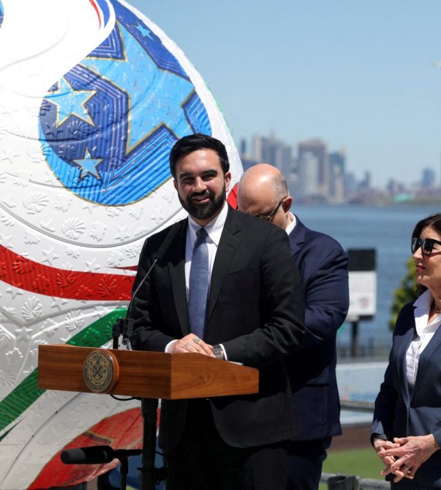 FILE PHOTO: New York City Mayor Zohran Mamdani and New York Governor Kathy Hochul attend a press conference announcing an official fan zone for the FIFA World Cup 2026 in New York City, U.S., April 27, 2026. REUTERS/Shannon Stapleton/File Photo