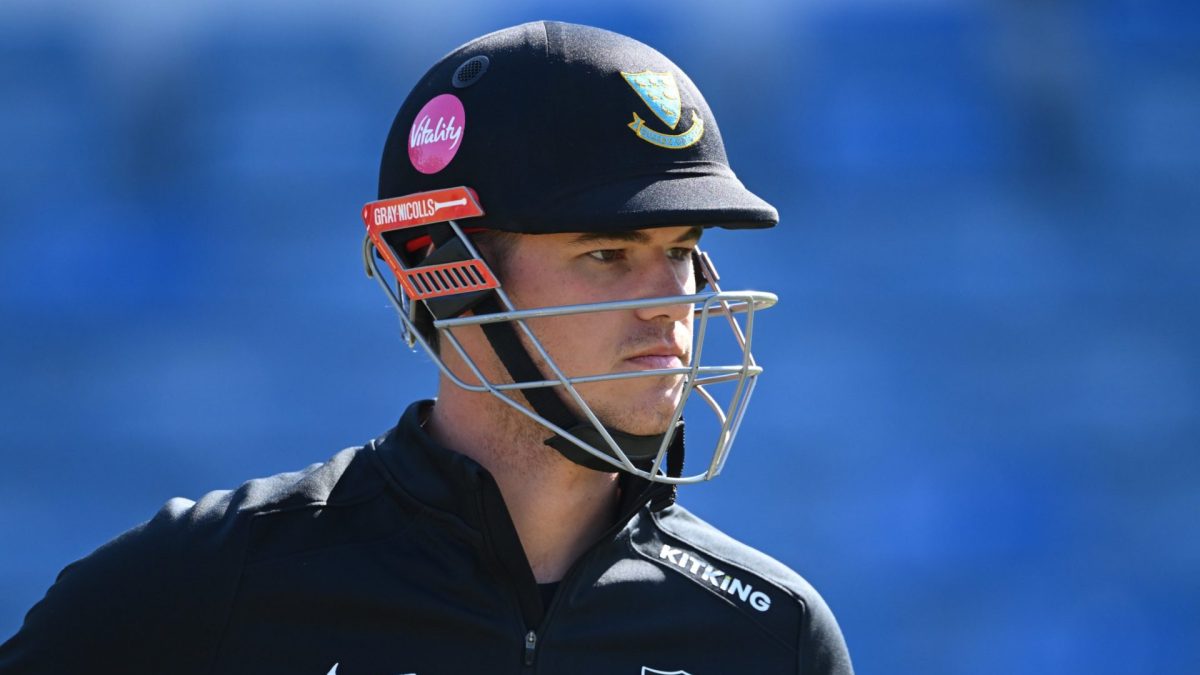 Surrey, Hampshire and Derbyshire eye deals for Sussex stars