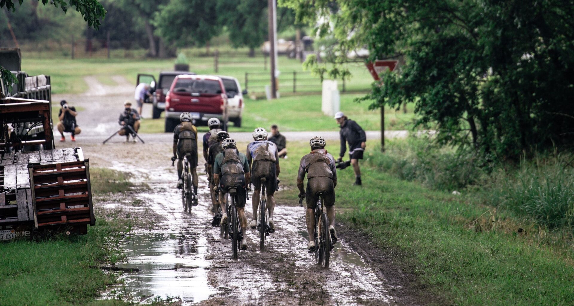 'I would trade all the prize money for safety' – Keegan Swenson and Paige Onweller among gravel pros concerned about mayhem with media vehicles, intersections, feeds