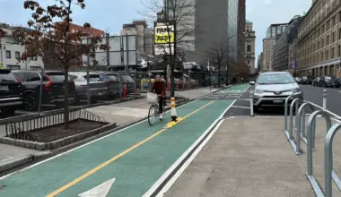 “He didn’t give a s**t”: New York police officer drives into bike lane and hits cyclist… before claiming rider “came out of nowhere” - Cycling News | Bike Reviews