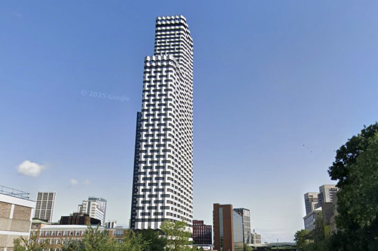 Three out of four cycle storage hubs inaccessible at “car-free” tower block, forcing residents to leave bikes on the street - Cycling News | Bike Reviews