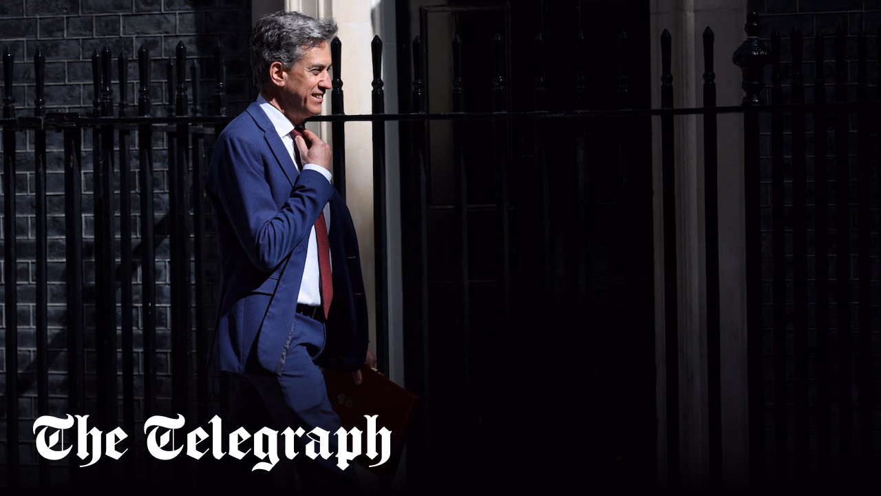 Ed Miliband’s net zero rules ‘holding back AI’