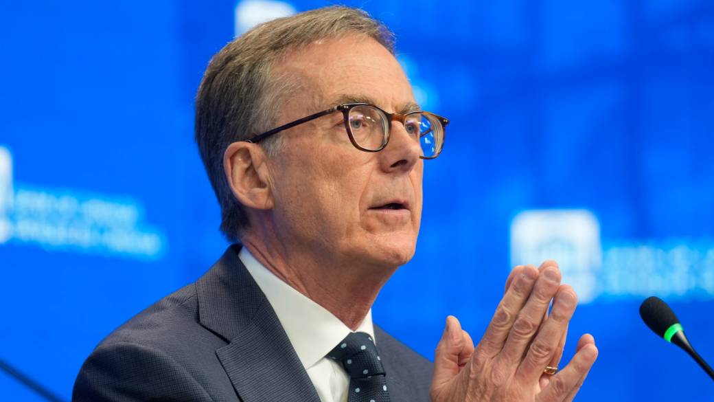 Click to play video: 'Canada’s ‘economy is weak, but it is not clearly in recession’: Bank of Canada governor'