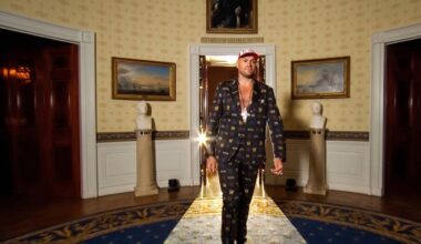 Frank Warren Denies Tyson Fury Has Signed With Dana White Or Zuffa Boxing