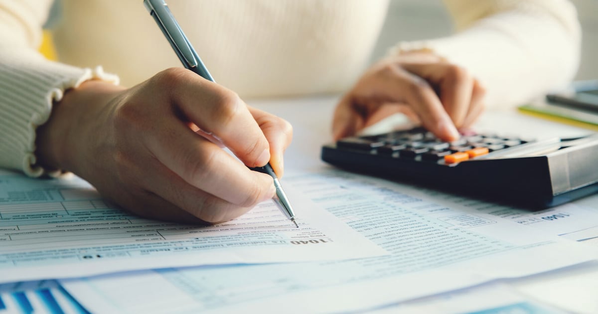 Lacon financial advisor receives financial consultant designation – Shaw Local