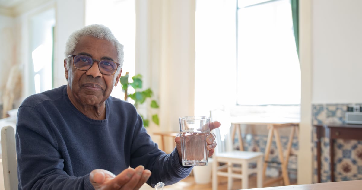 Annual prescription check-ups for seniors could curb overprescribing: study - CTV News