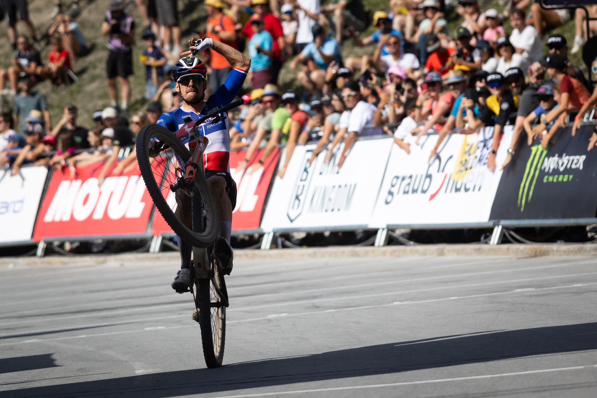 Luca Martin (Cannondale Factory Racing) celebrates his first XCO victory of the year at the 2026 Lenzerheide round of the WHOOP UCI Mountain Bike World Series