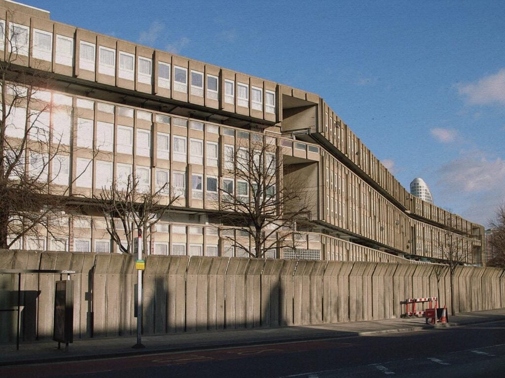 What is urban ‘artwashing’?