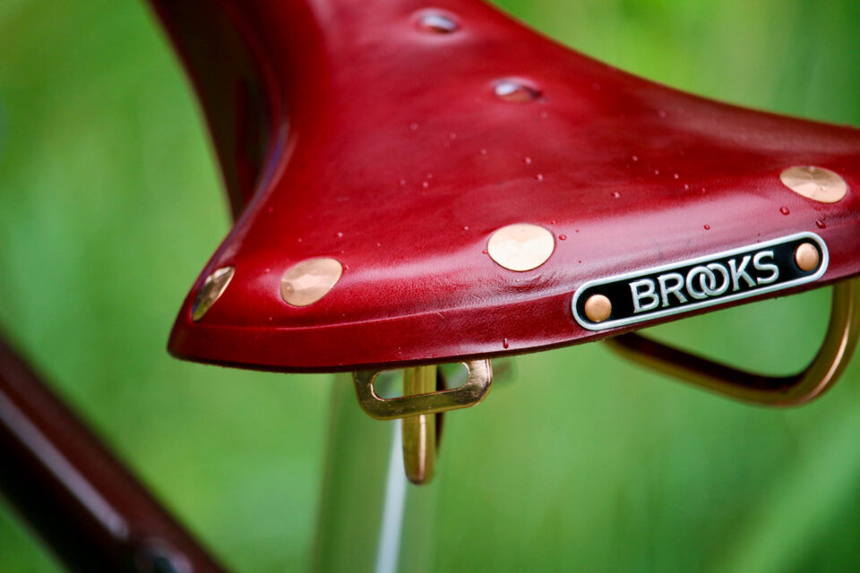 Wilde x Brooks B17 Special Bordeaux