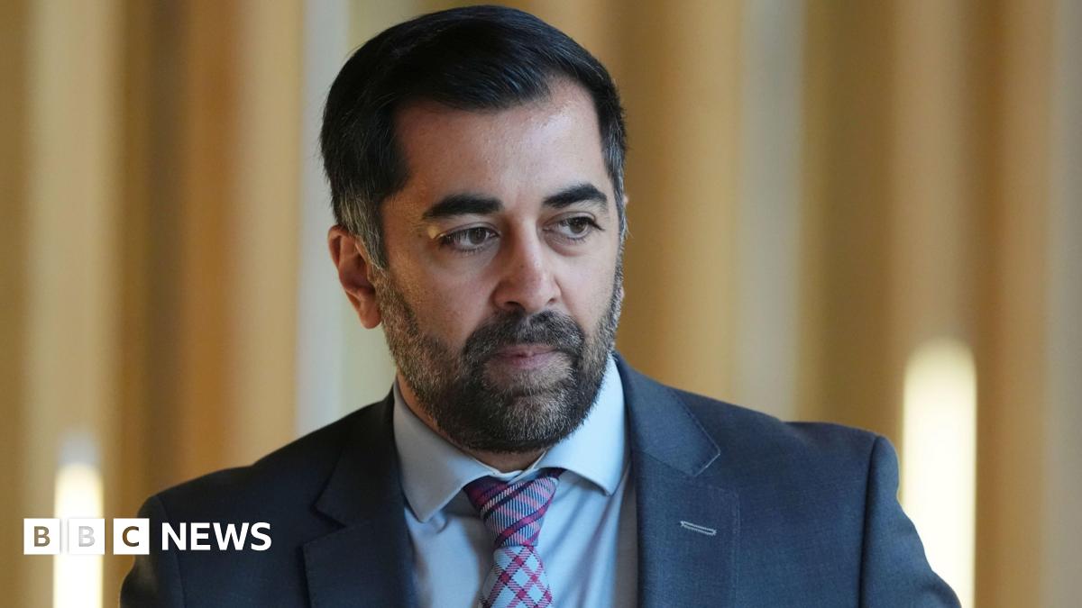Nicola Sturgeon and Humza Yousaf in the Scottish Parliament chamber.