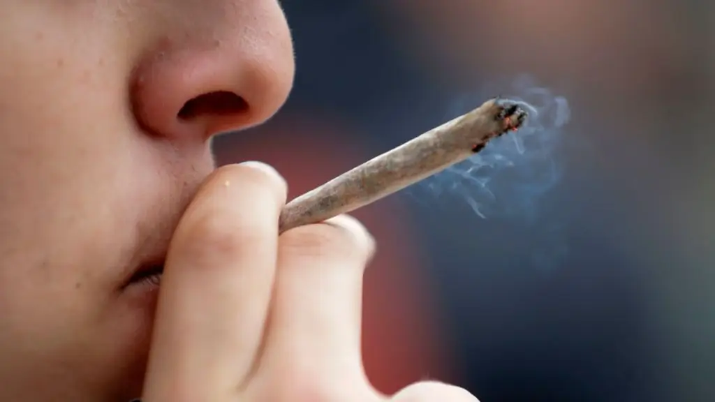 CHS only tends to effect heavy weed smokers (THOMAS SAMSON/AFP via Getty Images)