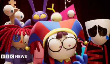 A screenshot showing the computer animated cartoon character main cast of The Amazing Digital Circus. They include a jester character, a ragdoll with red hair and a button for an eye, a king chess piece with a pair of large eyeballs, a purple character with rabbit eyes, and a pink triangle with eyes and protruding limbs.
