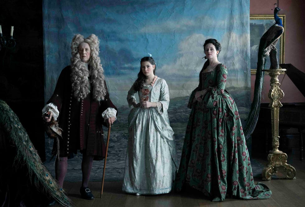 richard e grant, kíla lord cassidy, claire foy, savage house