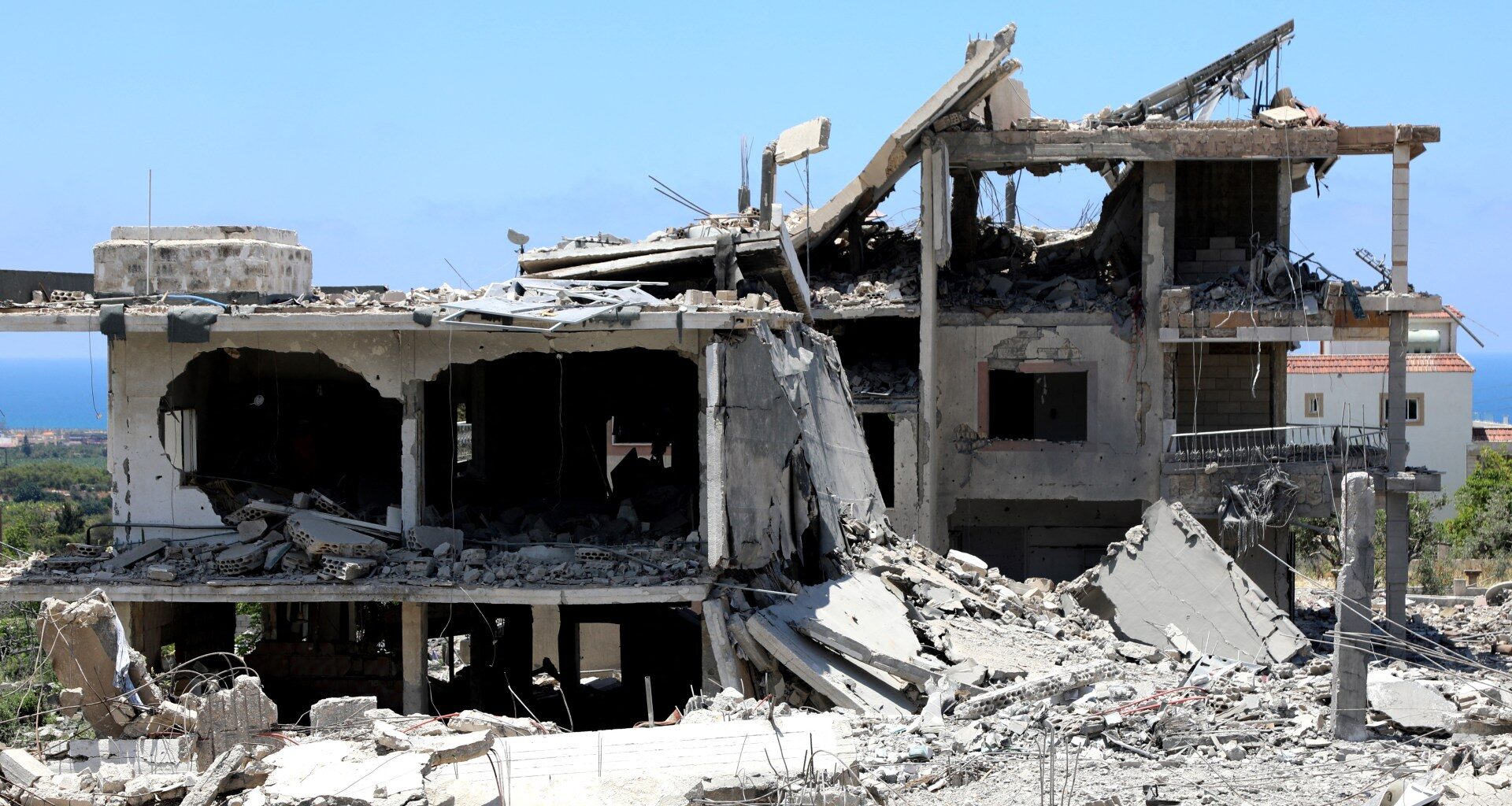 Israeli strikes kill 32 in Lebanon, putting US-Iran peace talks in peril | US-Israel war on Iran News