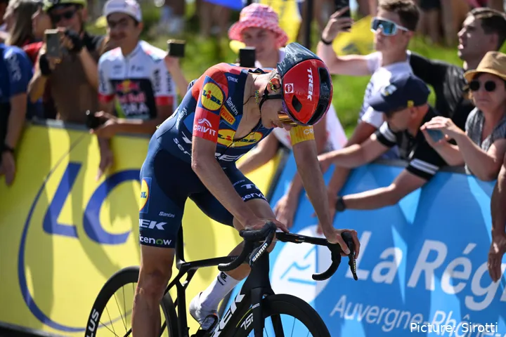 Juan Ayuso at the Auvergne
