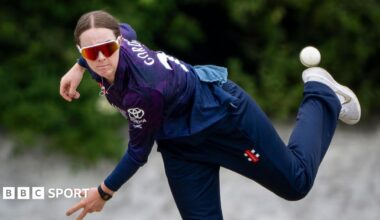 Kirstie Gordon bowling for Scotland in a T20 match against the Netherlands
