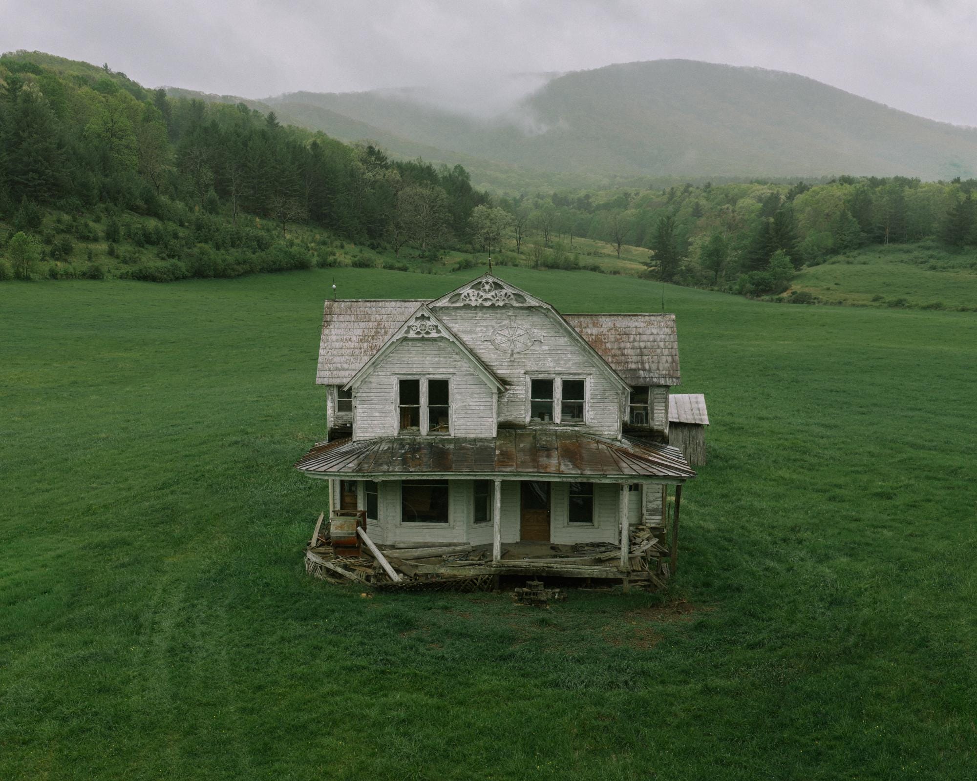 a photograph by Brendon Burton of an abandoned house in an isloated area