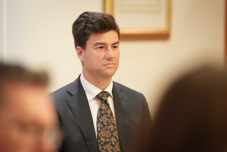 Sam Rae in cabinet meeting