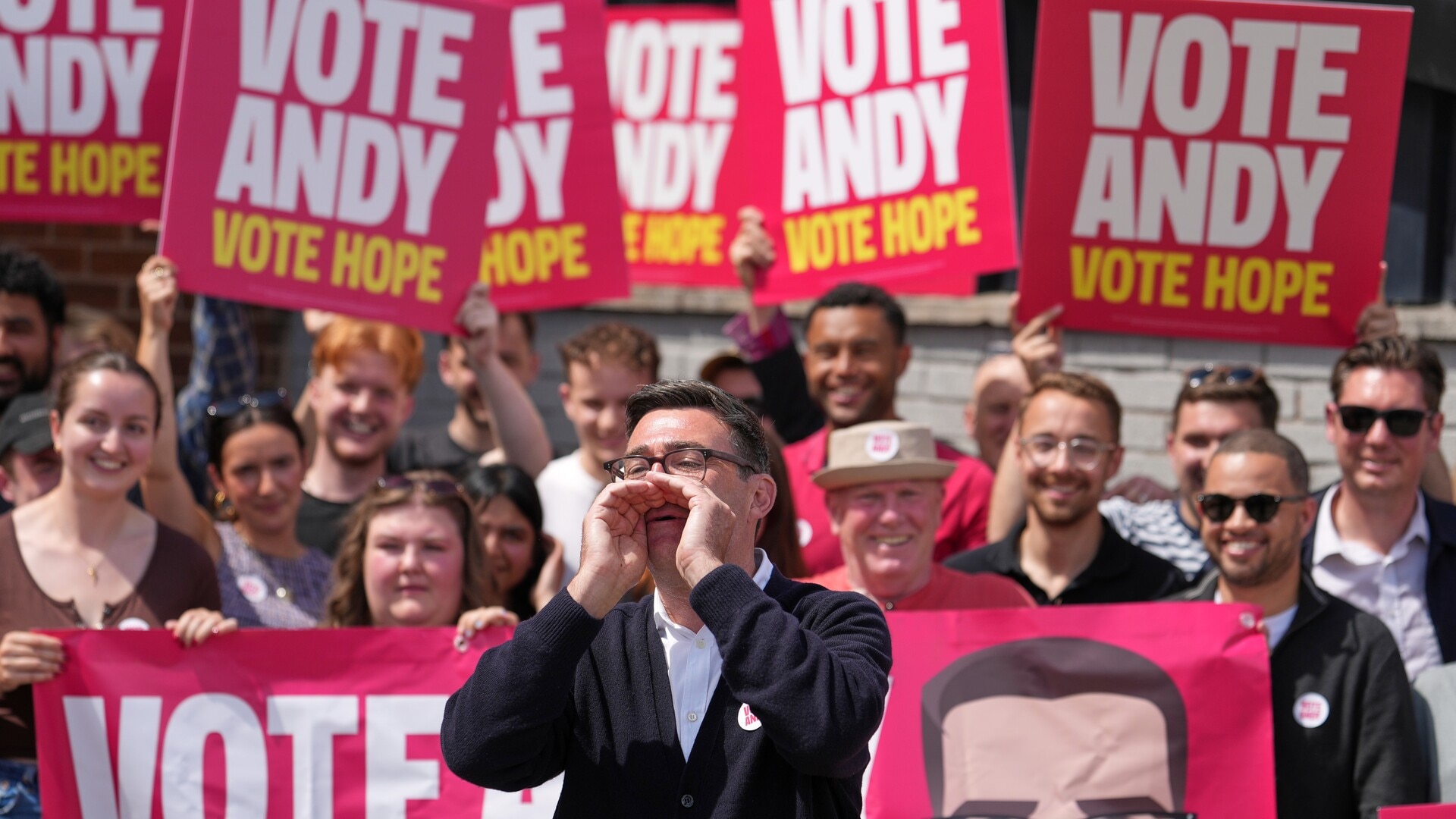 Manchester mayor eyes Labour leadership after Makerfield win