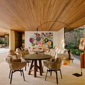 © Fran Parente Lego House / Fernanda Marques Arquitetos Associados - Interior Photography, Dining room, Wood, Table, Chair