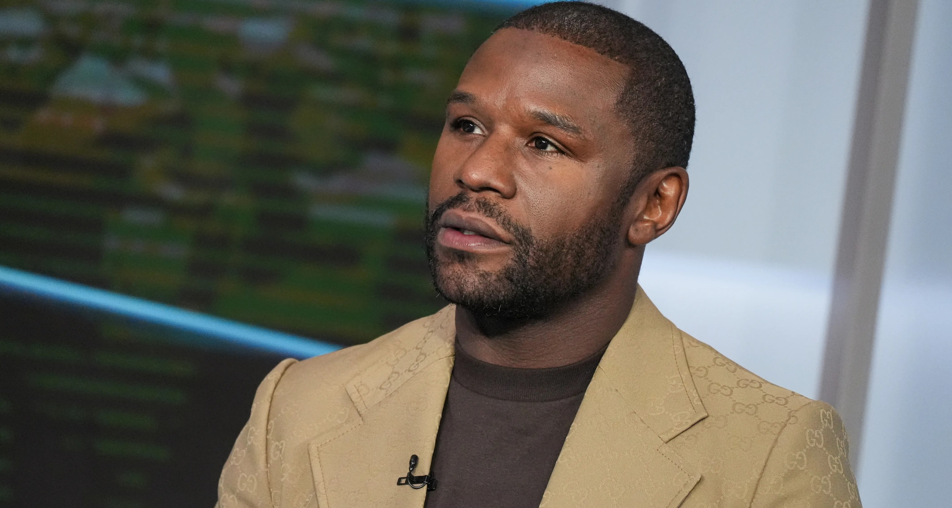 Floyd Mayweather return in jeopardy as boxer sued for $4.65m over Mike Tyson and Manny Pacquiao fights