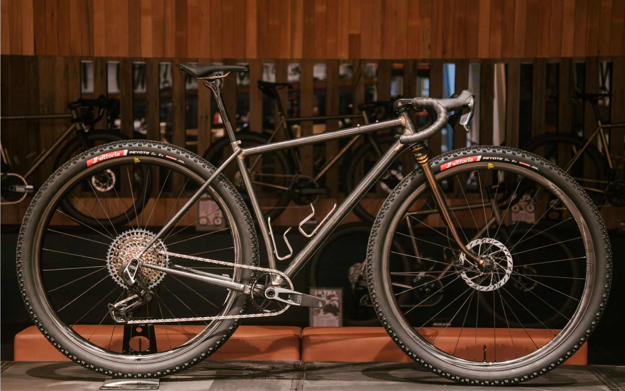 Curve 32-inch Big Kev