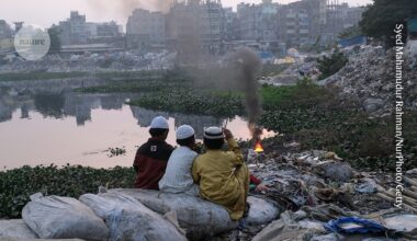 Sustainability or dystopia? What past patterns tell us about where society is heading