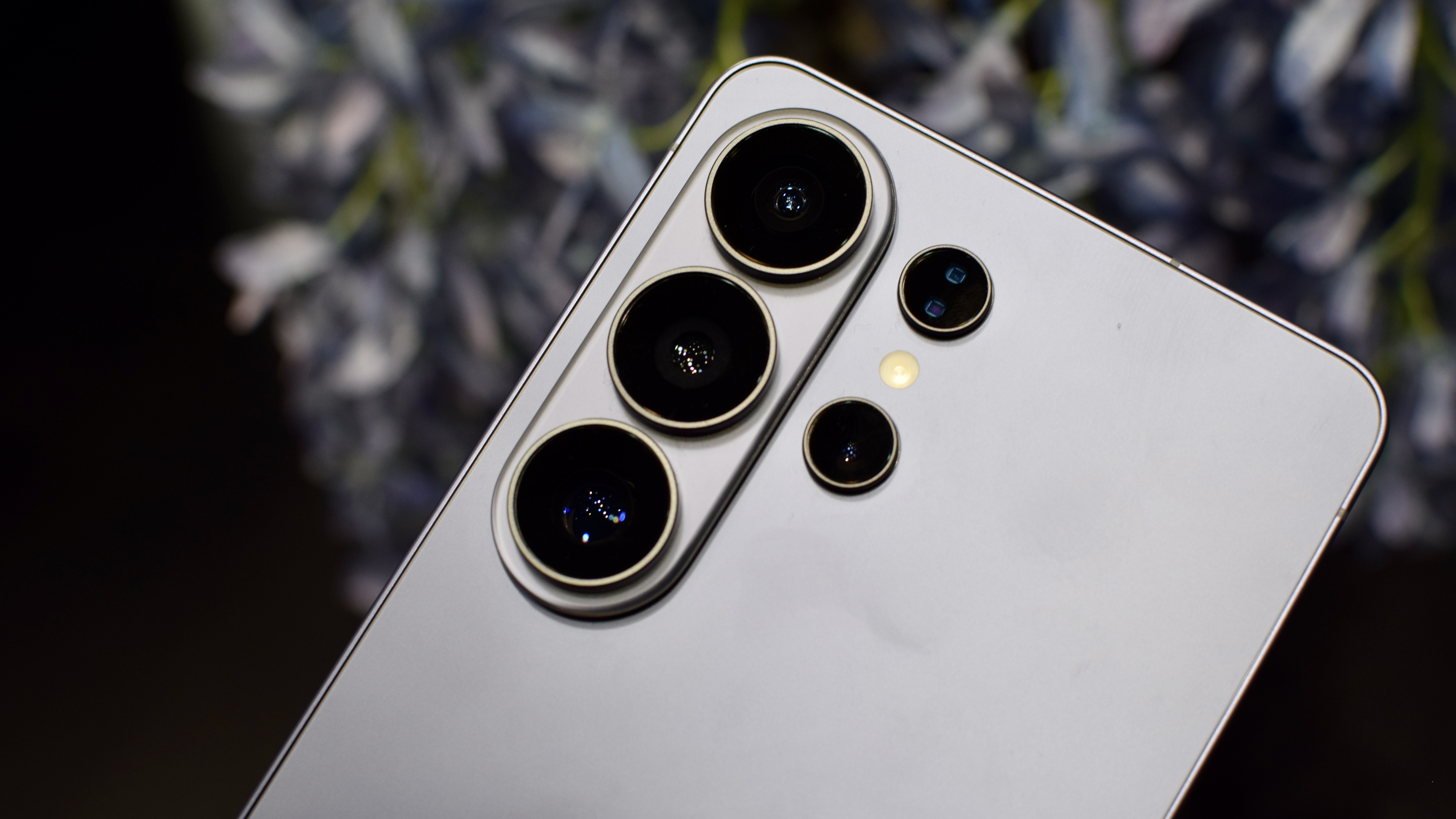 A collection of Samsung Galaxy S26 Ultra photos