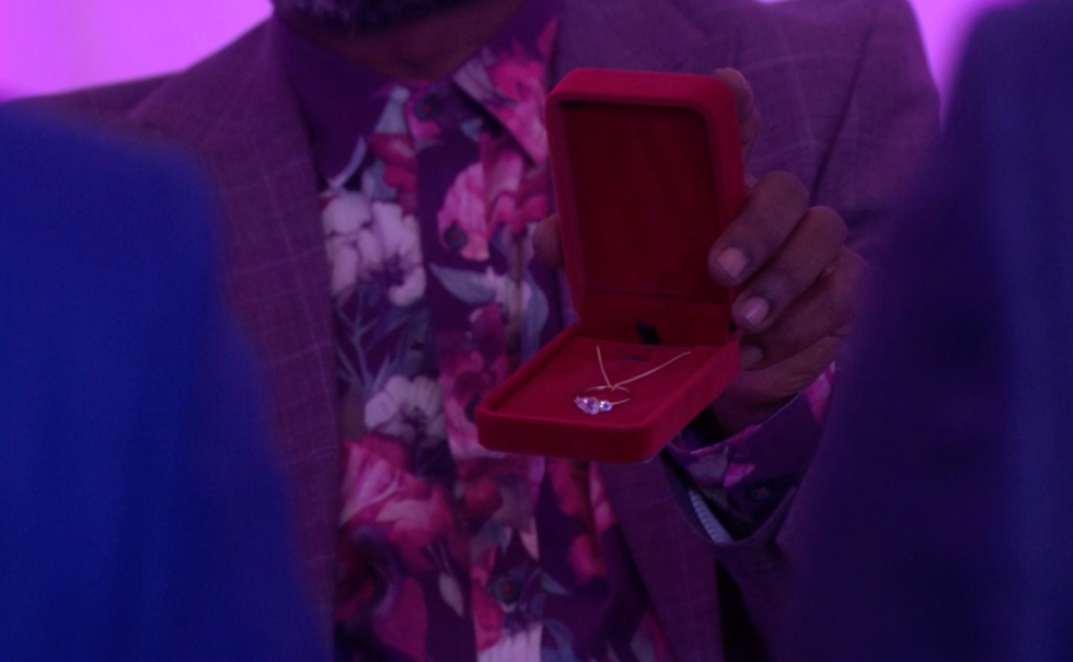 howie showed off a ring he intended to give to kim