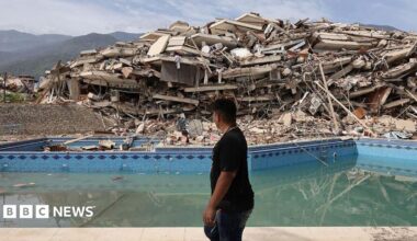 Venezuela earthquakes: President says she has faith rescuers will find survivors
