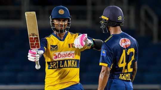 dasun-shanaka-smashed-58-off-24