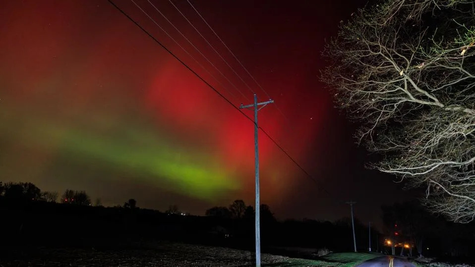 Aurora Borealis Lights Up Indiana Sky During Geomagnetic Storm