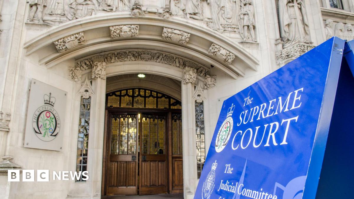 Exterior signage and entrance to the Supreme Court.