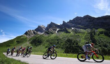2026 Tour Auvergne-Rh&ocirc;ne-Alpes stage 8: K&eacute;vin Vauquelin leads the break on the descent of the Col du Aravis